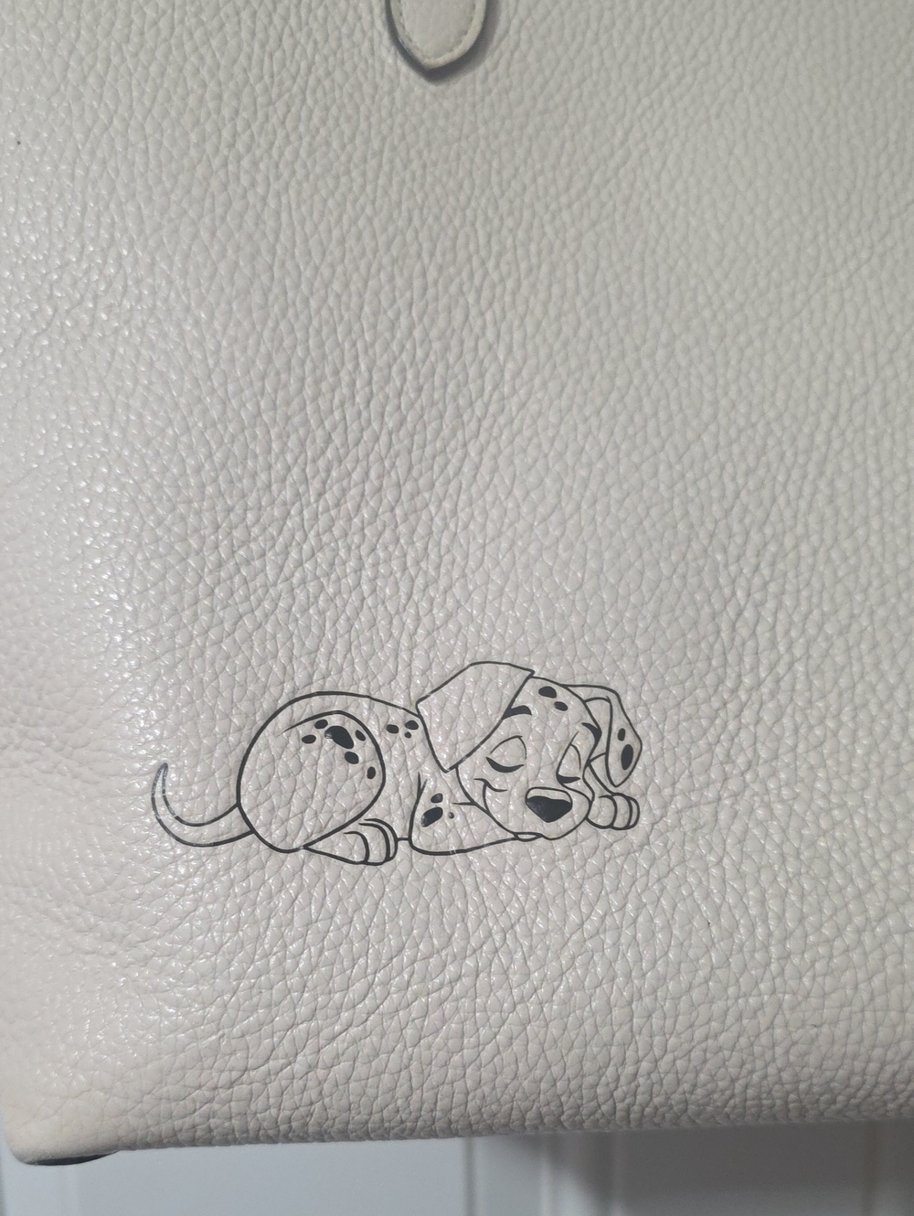 Coach x Disney Cream Pebble Leather City Tote 101 Dalmatians Graphic - Picture 3 of 9